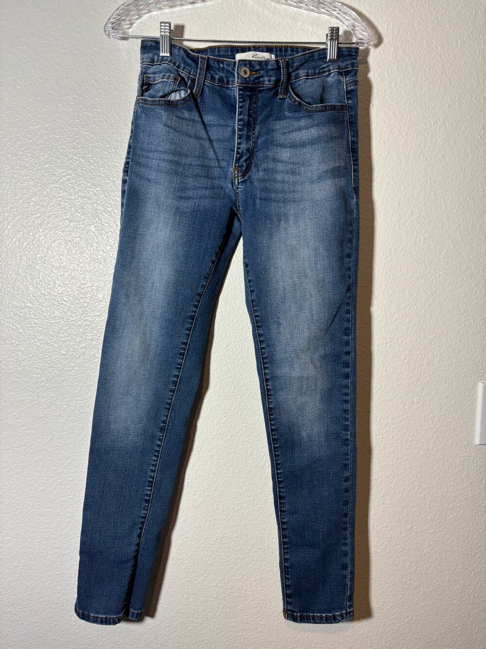 KanCan Women's Jrs Size 9/28 Madison Mid-Rise Super Skinny Jeans Comfort Stretch